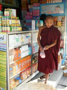 A Monk Shoppin - InsideBurma Tours